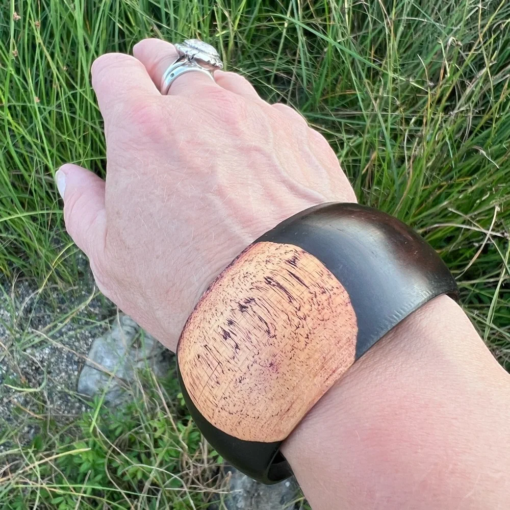 Boho wooden bangle with light wood accent
